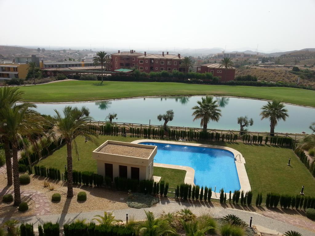 Apartamento Unifamiliar Golf Vera Urb Privada Y Tranquila Phòng bức ảnh