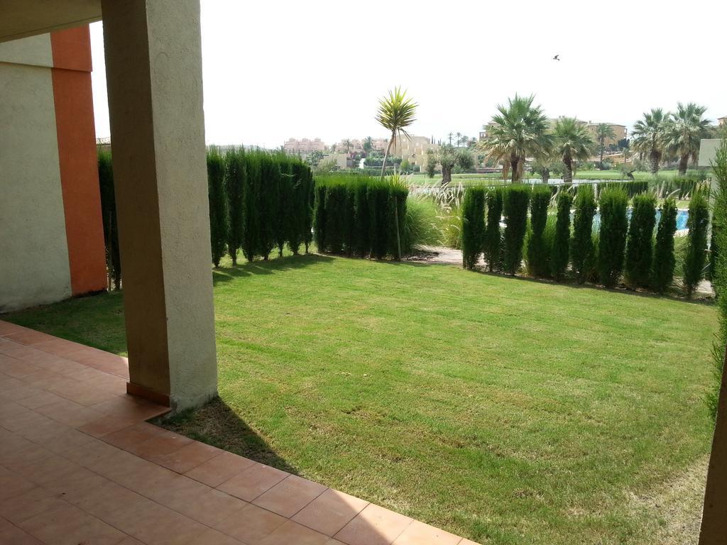 Apartamento Unifamiliar Golf Vera Urb Privada Y Tranquila Phòng bức ảnh