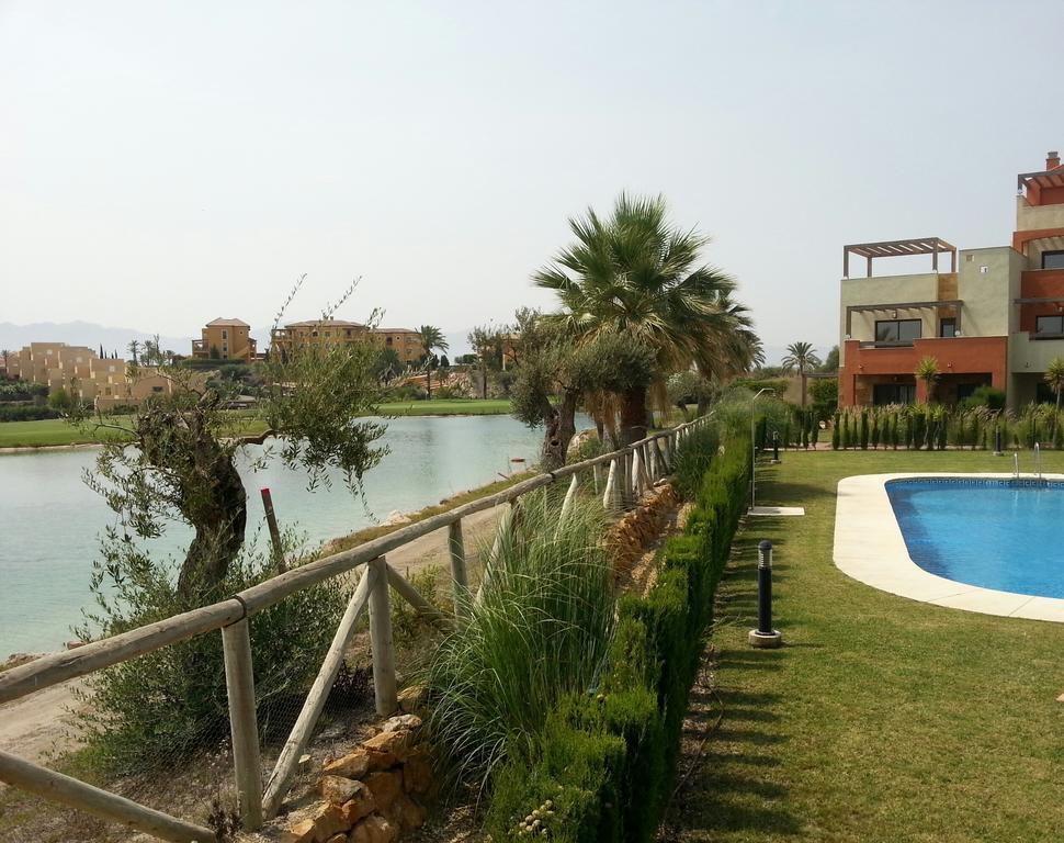 Apartamento Unifamiliar Golf Vera Urb Privada Y Tranquila Phòng bức ảnh